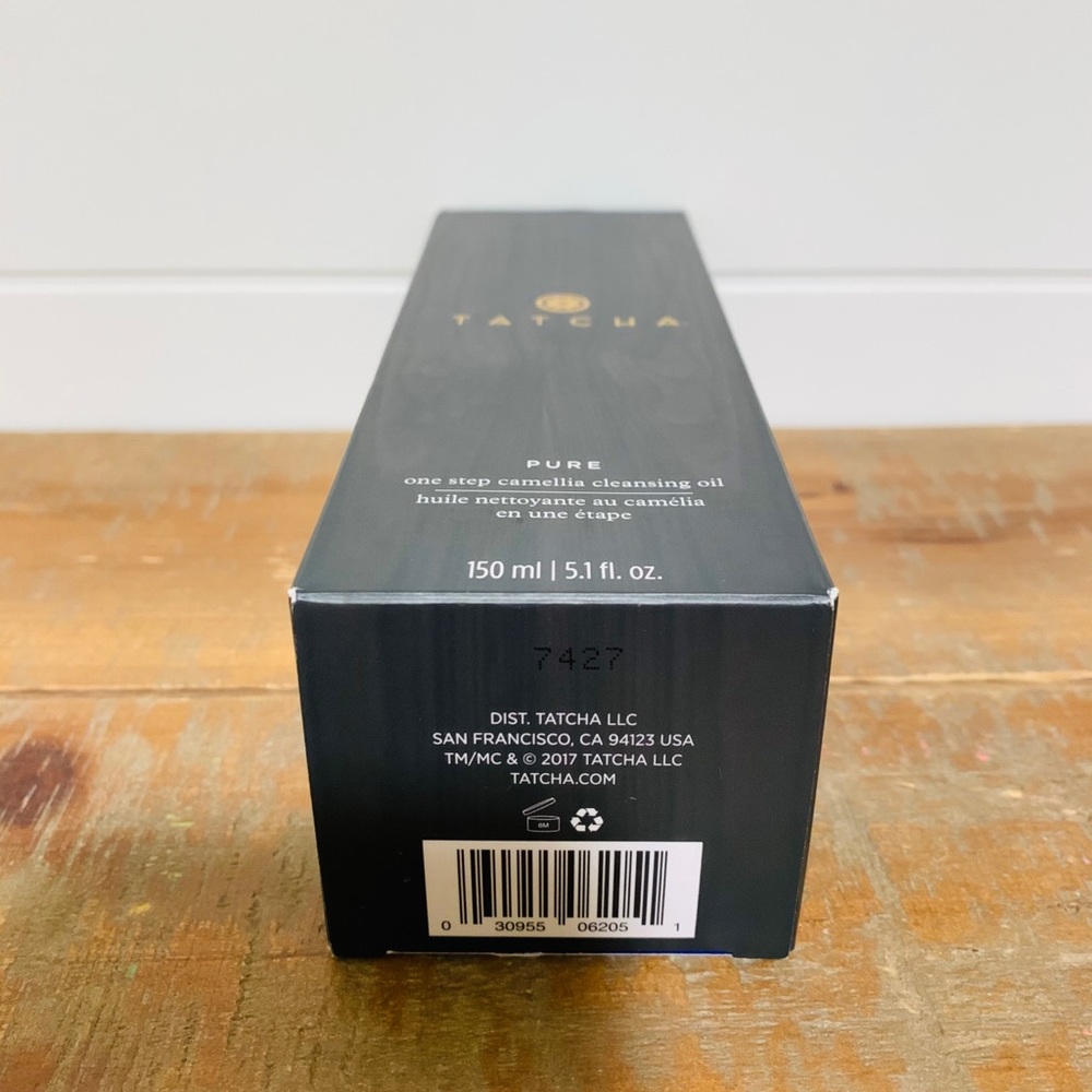 Tatcha Pure One Step Camellia Cleansing Oil - Picture 4 of 7